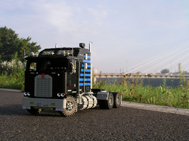 kenworth_k100_aerodyne_refer_trailer_32.jpg