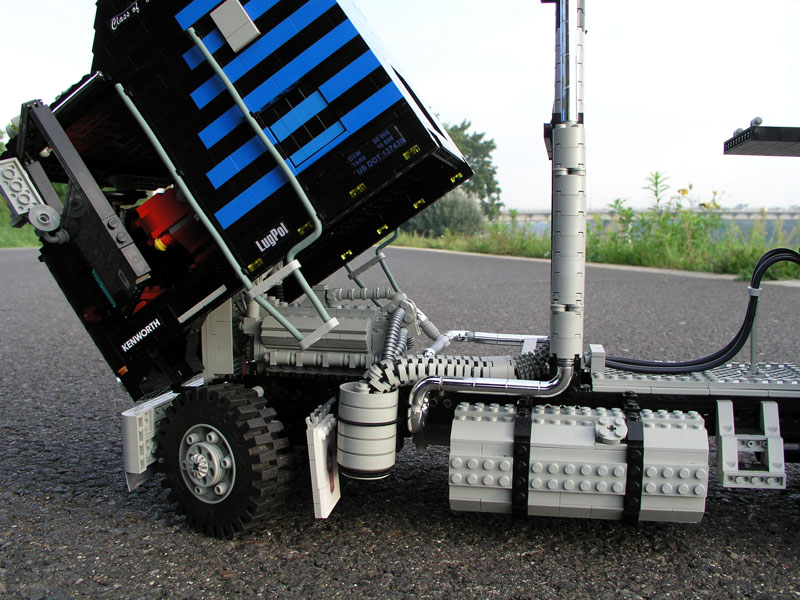 kenworth_k100_aerodyne_refer_trailer_36.jpg