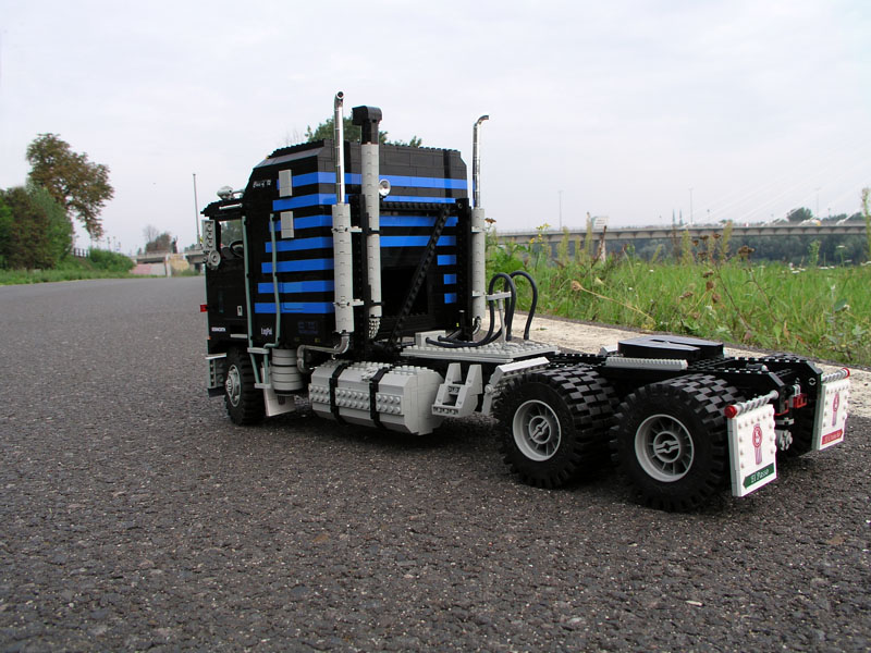 kenworth_k100_aerodyne_refer_trailer_46.jpg