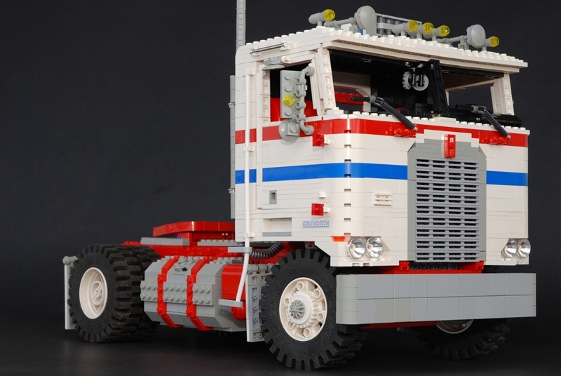 kenworthk100_daycab_03.jpg