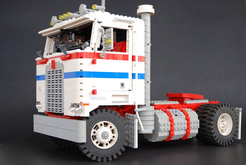 kenworthk100_daycab_06.jpg