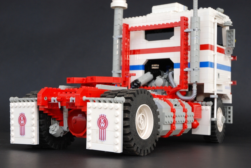 kenworthk100_daycab_08.jpg