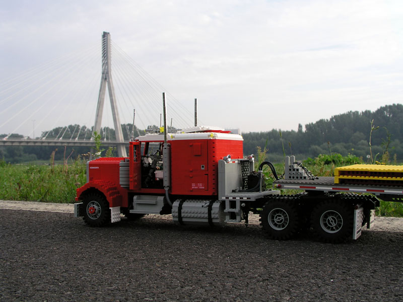 kenworth_w900_longnose_flatbed_trailer_13.jpg