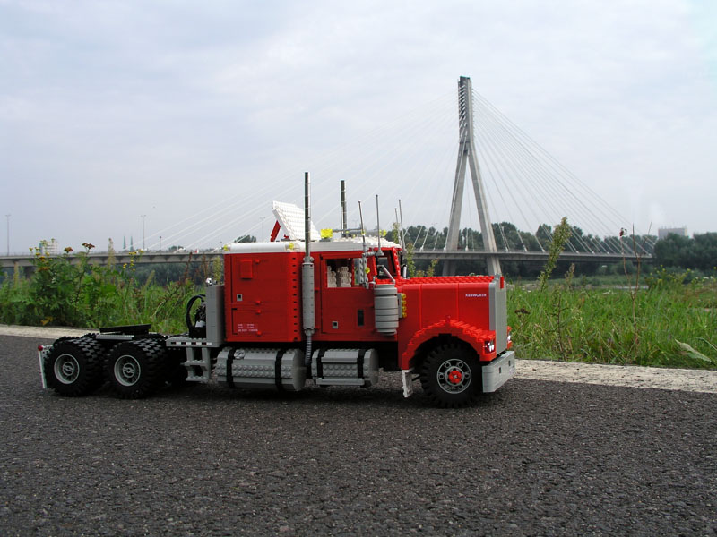 kenworth_w900_longnose_flatbed_trailer_21.jpg