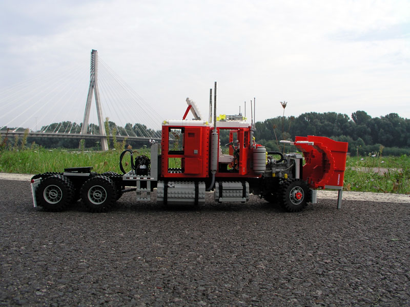 kenworth_w900_longnose_flatbed_trailer_29.jpg