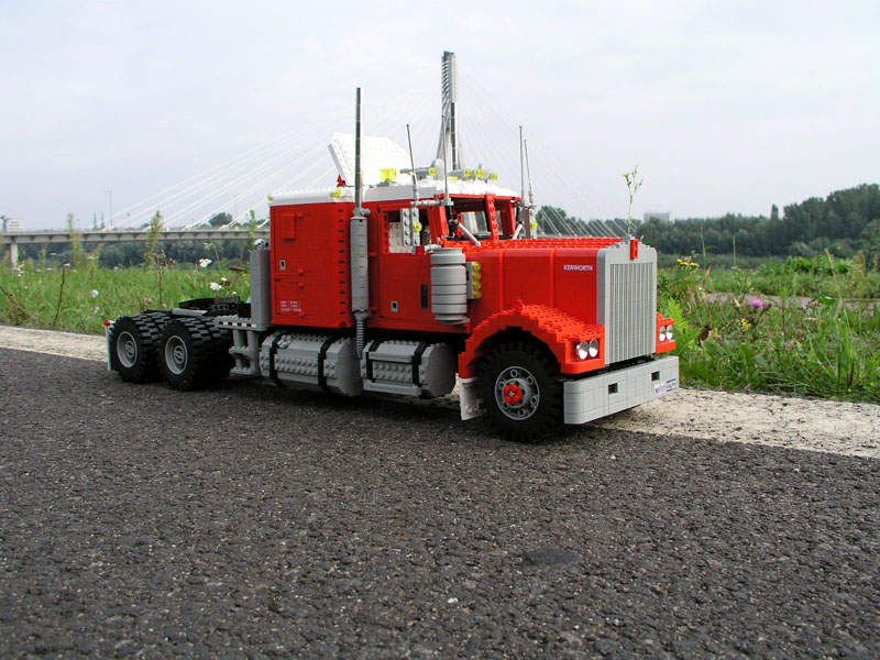 kenworth_w900_longnose_flatbed_trailer_32.jpg