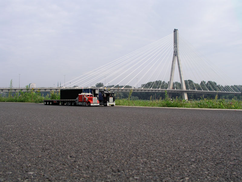 kenworth_w900_longnose_flatbed_trailer_36.jpg