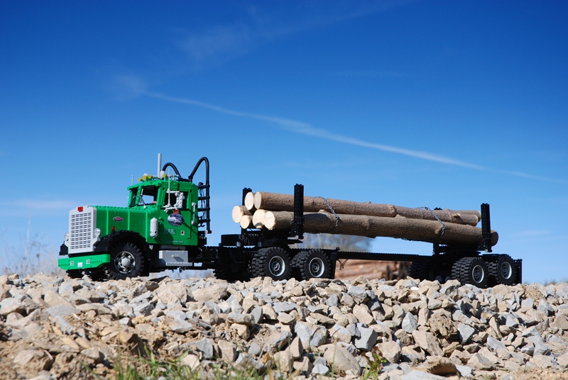 peterbilt359_loggingtruck_24.jpg