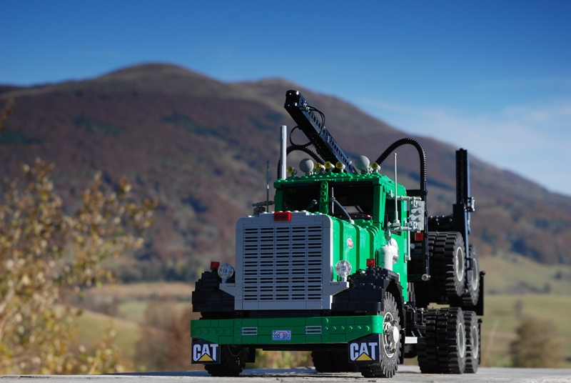 peterbilt359_loggingtruck_30.jpg
