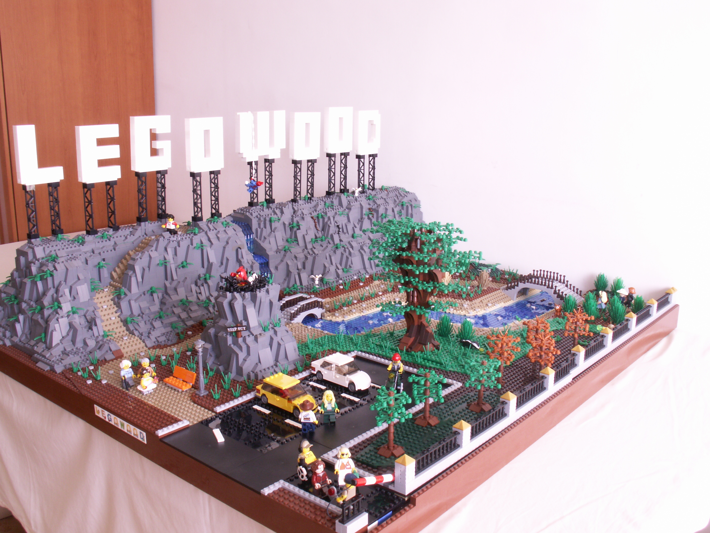 legowood_napis.jpg