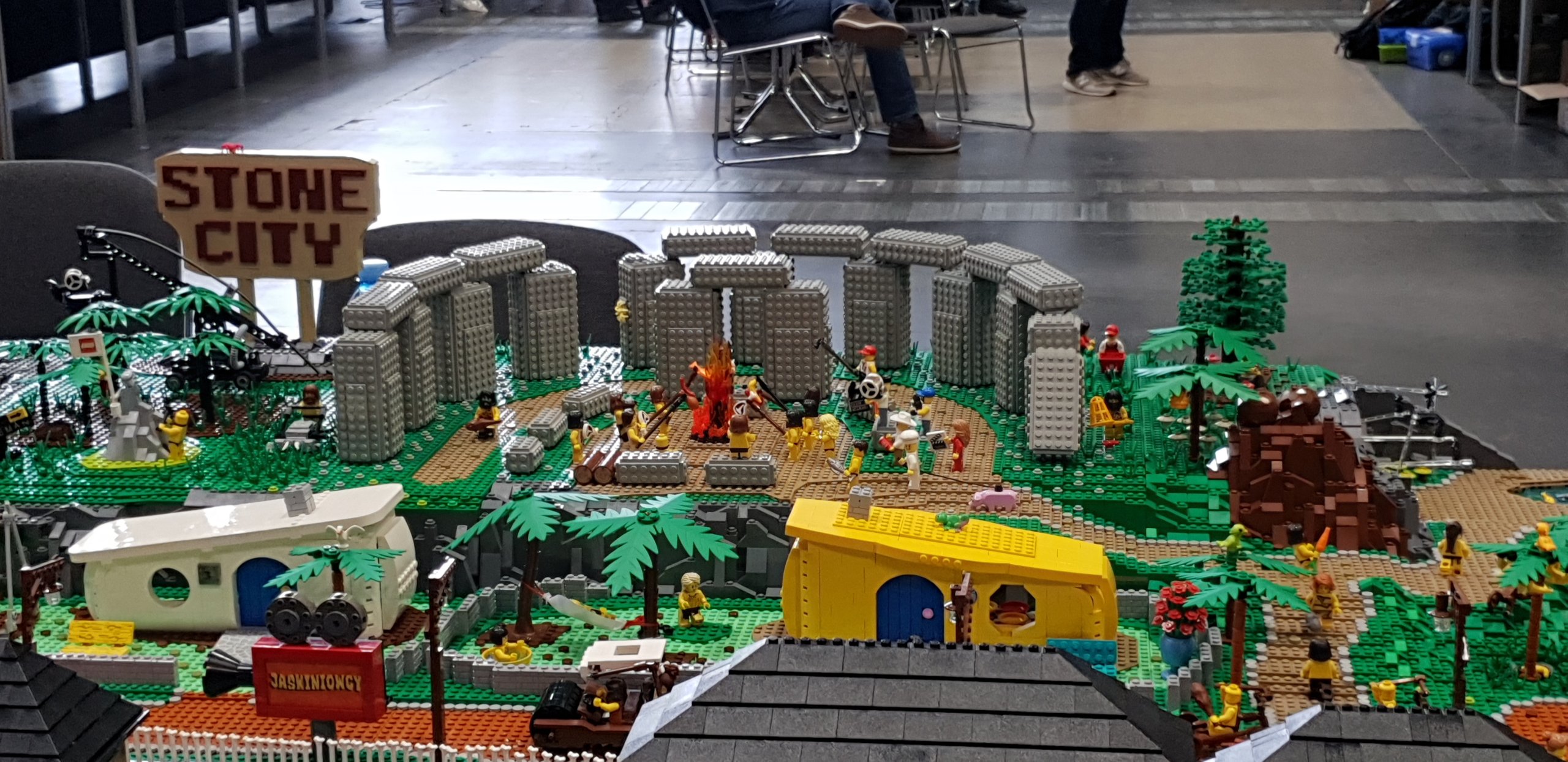 legowood_131427.jpg