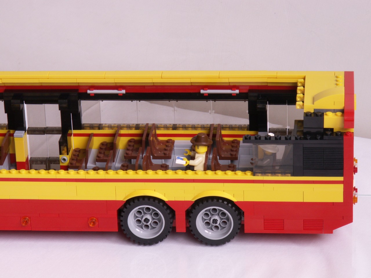 u15ry-32wnetrze.jpg