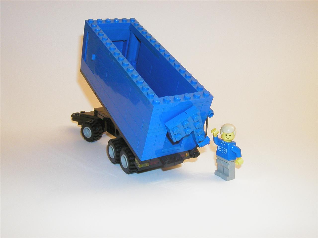 mmf_trailer_blue06.jpg