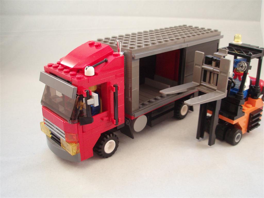 red_truck04.jpg
