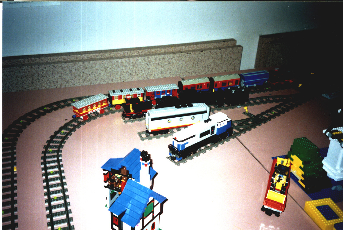 train-05.jpg