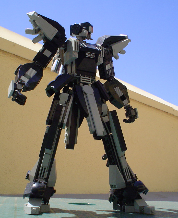 blackmecha_pose02a.jpg