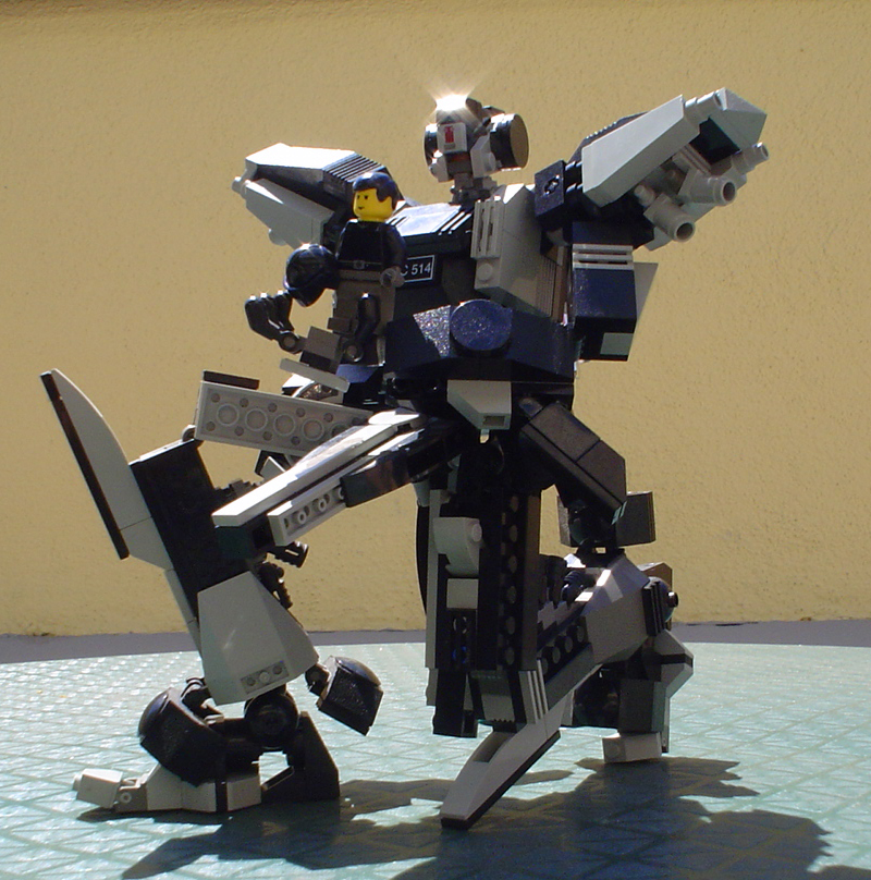 blackmecha_pose03b.jpg