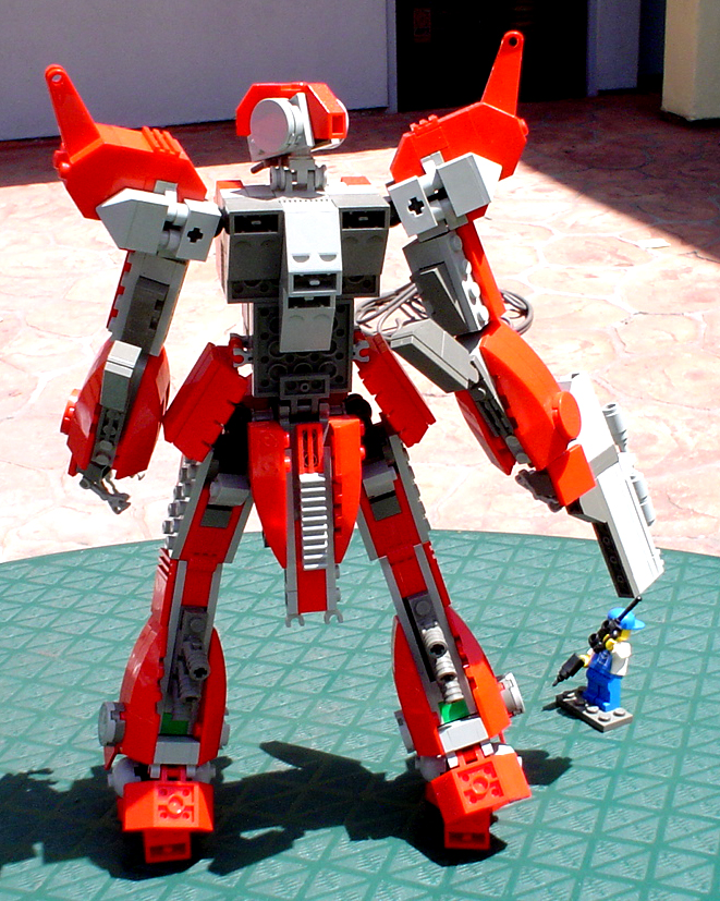 redmecha_var1_stance01_rear.jpg