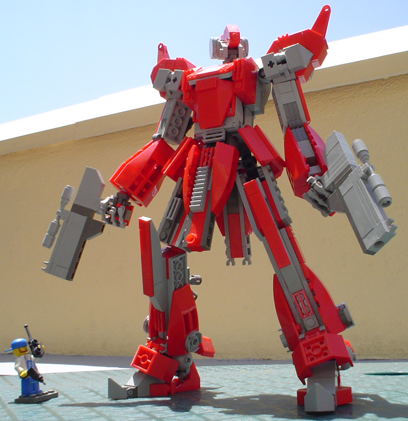 redmecha_var1_stance04_dynamic2.jpg