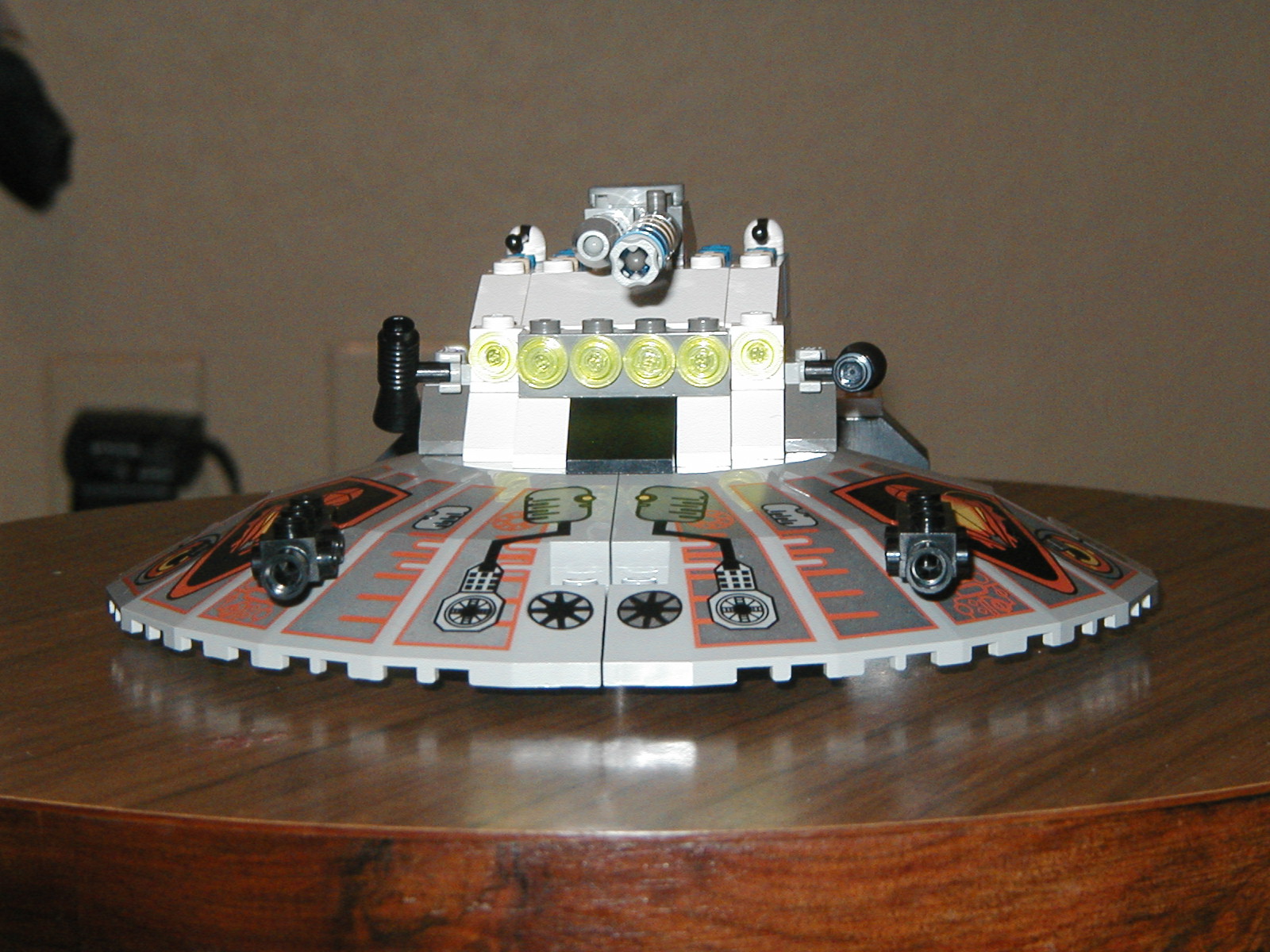 droid_tank_front_view.jpg