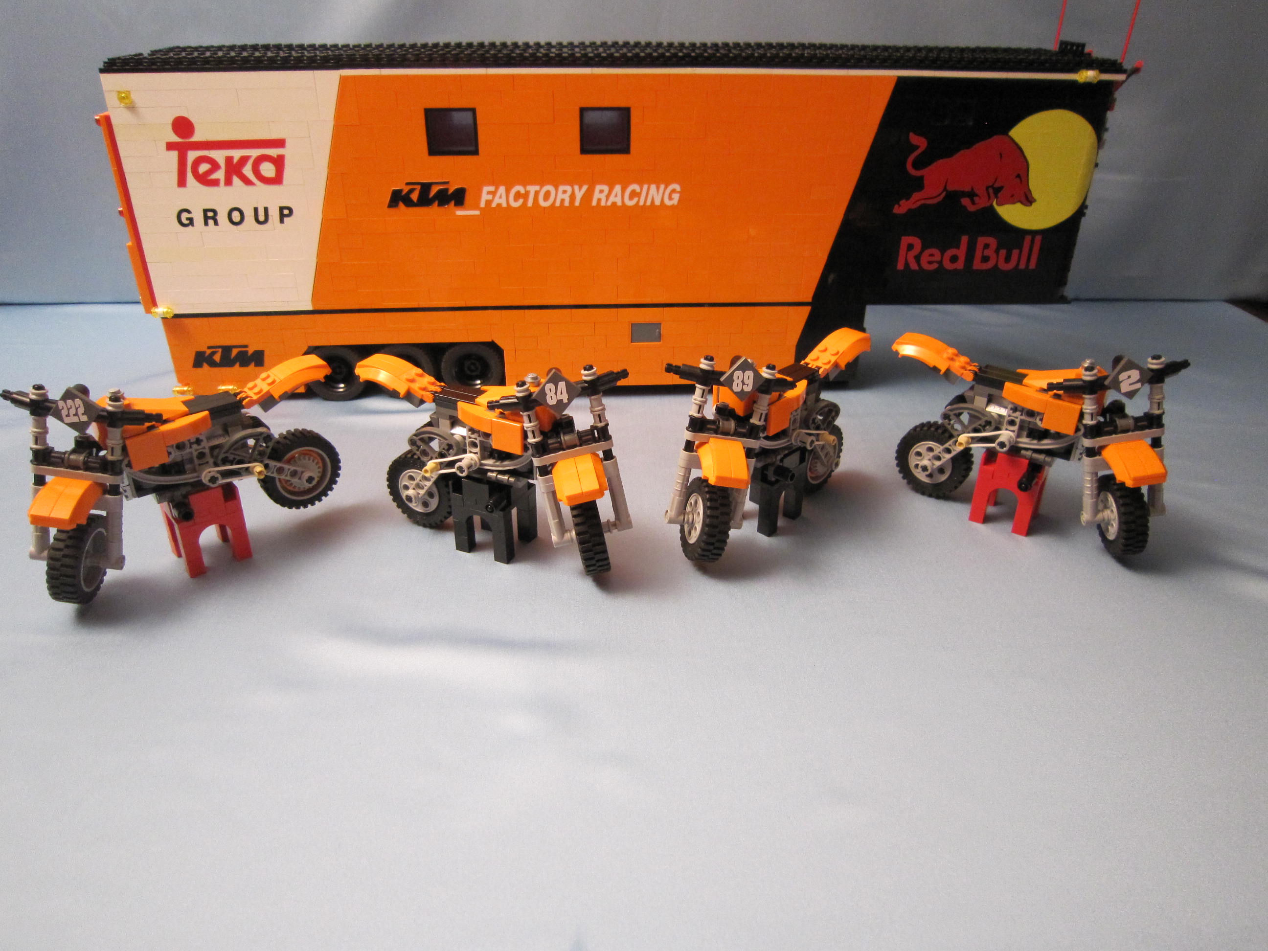tribute_ktm_factory_racing_033.jpg