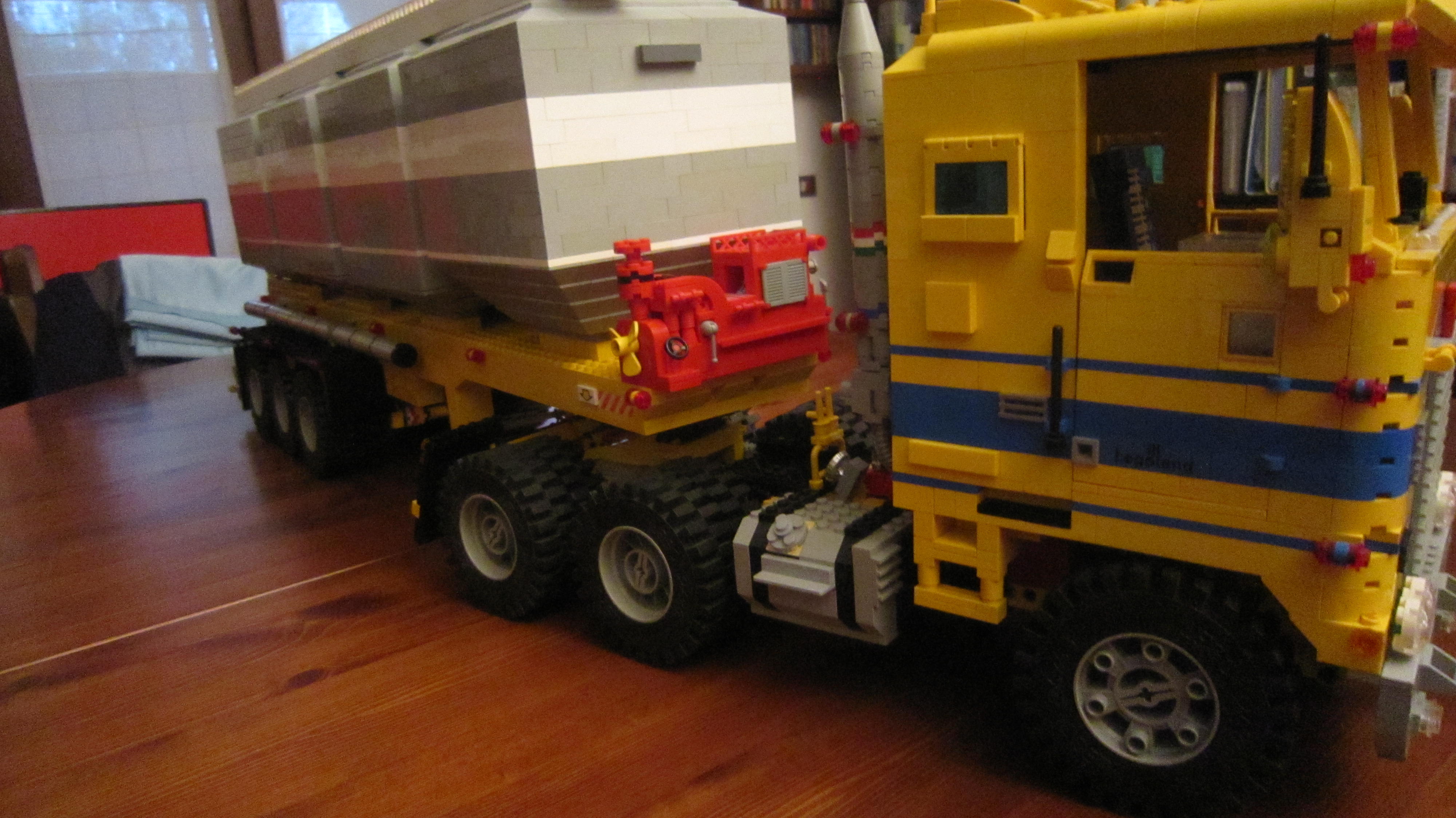 truck_trailer_tanker_029.jpg