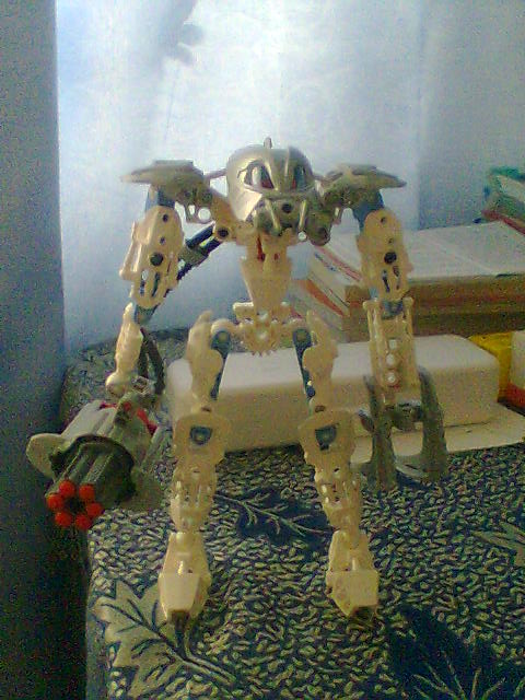 bionicle-01.jpg