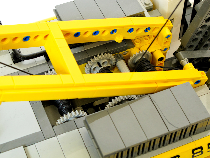 liebherr-4910.jpg