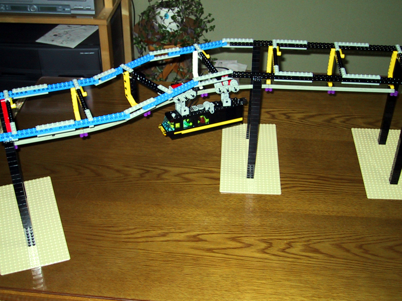 monorail2-01.jpg
