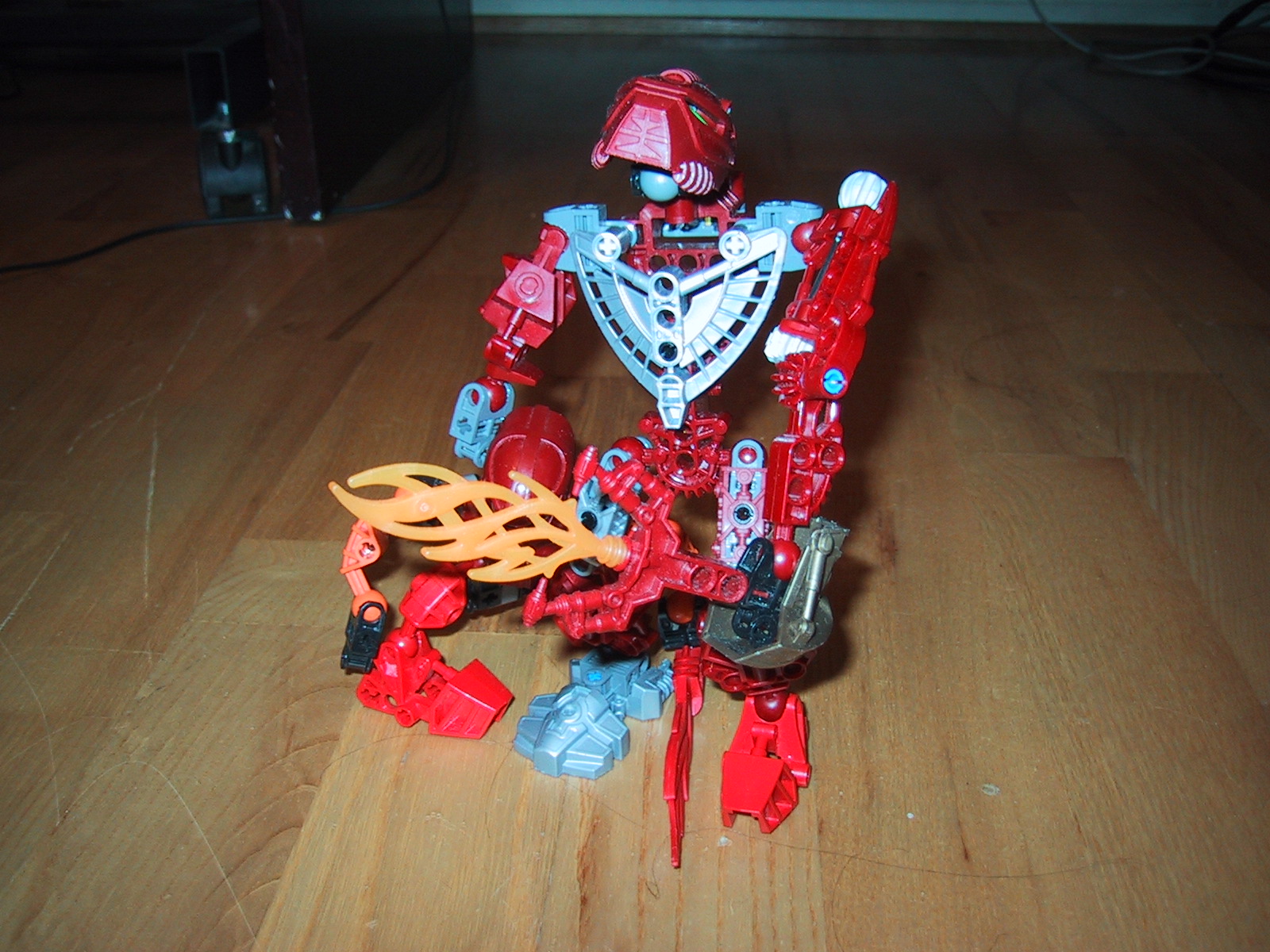 vakama_and_matoran.jpg
