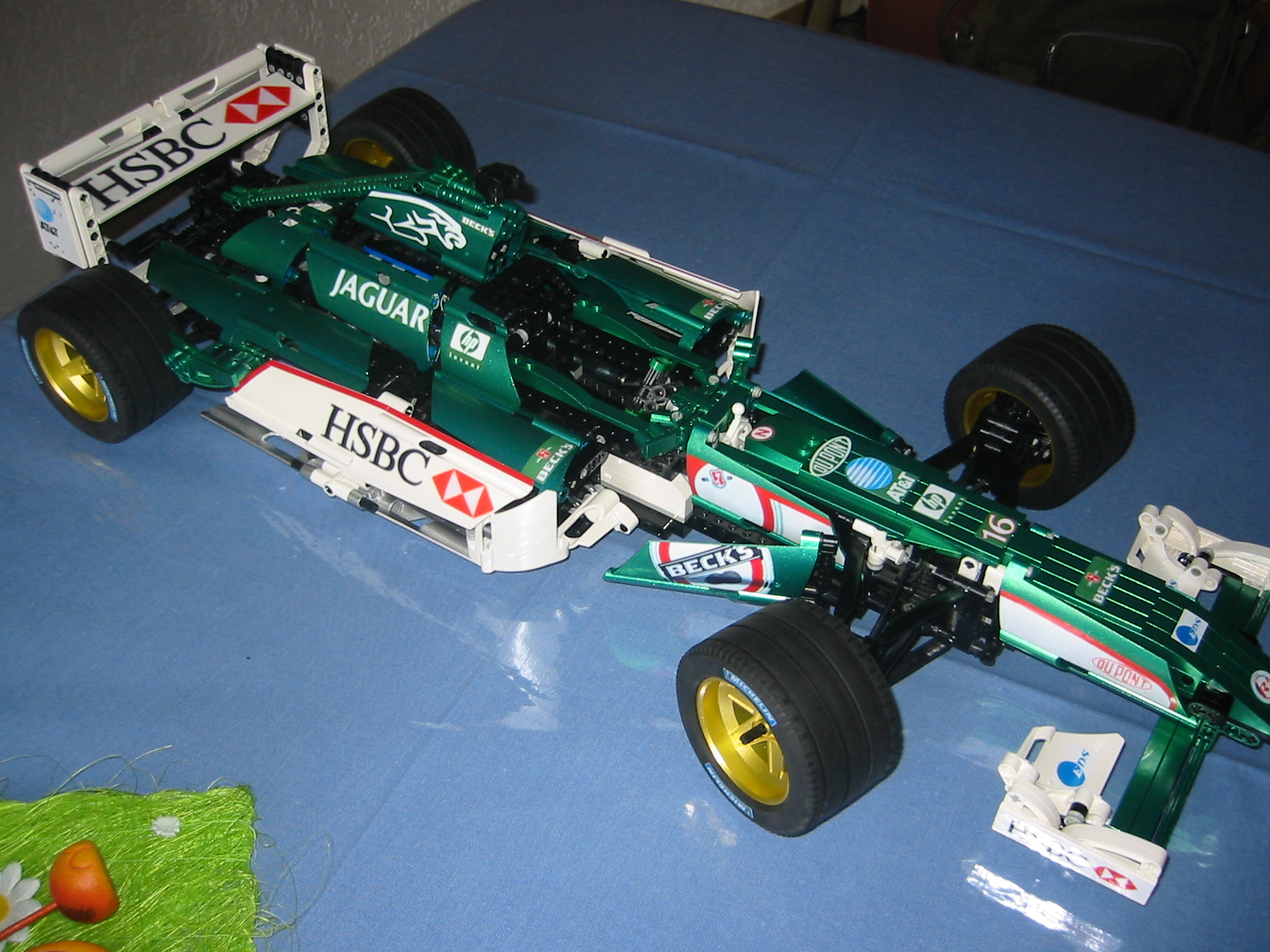 0001-f1-jaguar-luca01.jpg