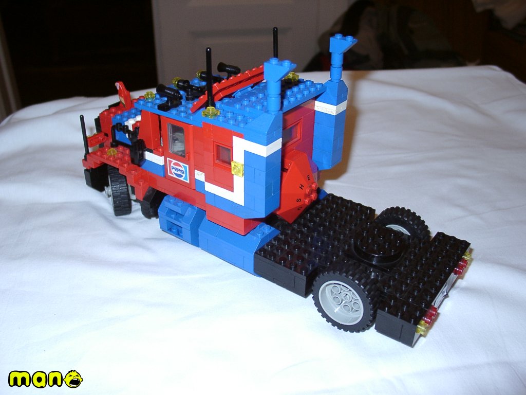 lego-pepsi-truck-08.jpg