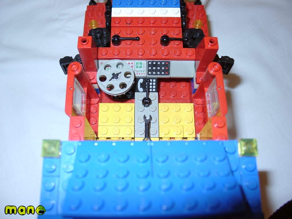 lego-pepsi-truck-14.jpg