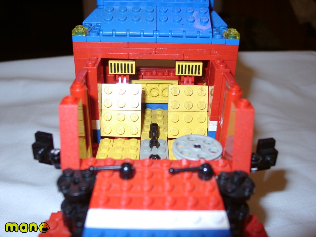 lego-pepsi-truck-17.jpg
