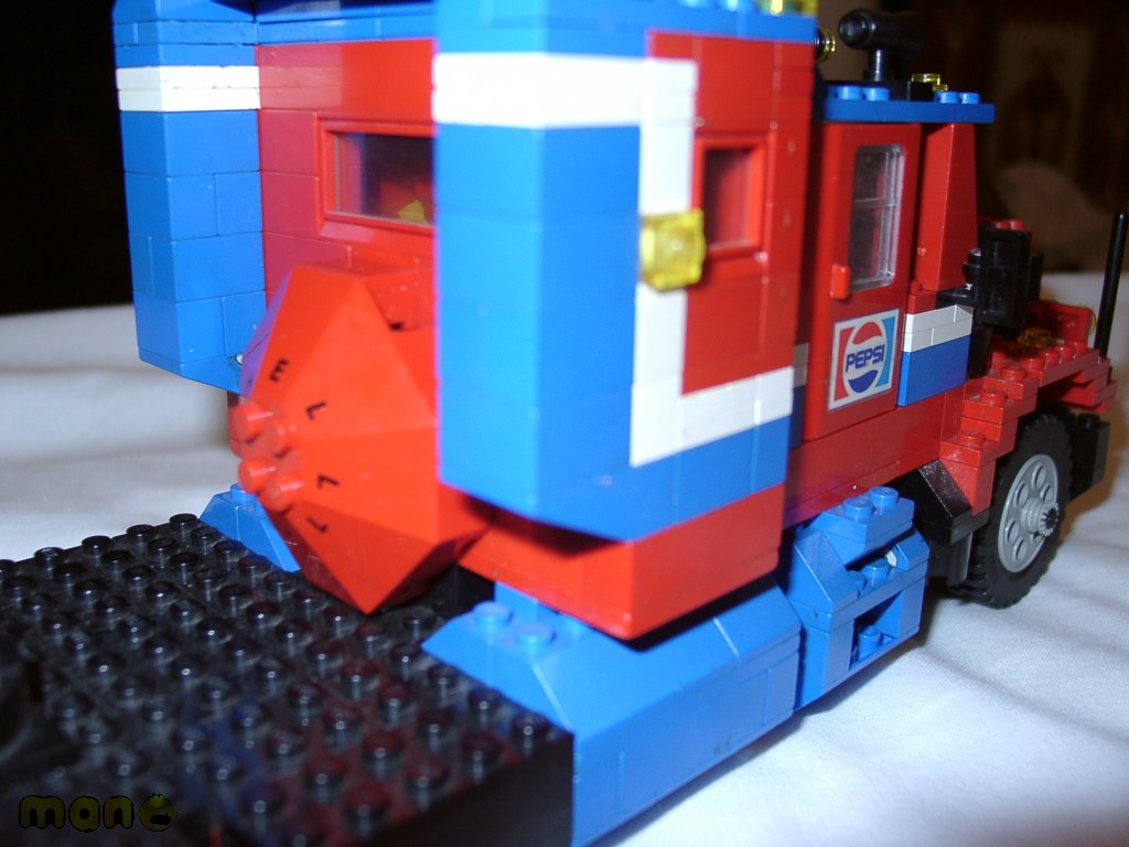lego-pepsi-truck-18.jpg