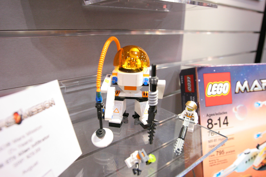 7646-46_etx_alien_infiltrator.jpg