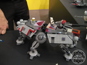 7675_at-te_walking.jpg
