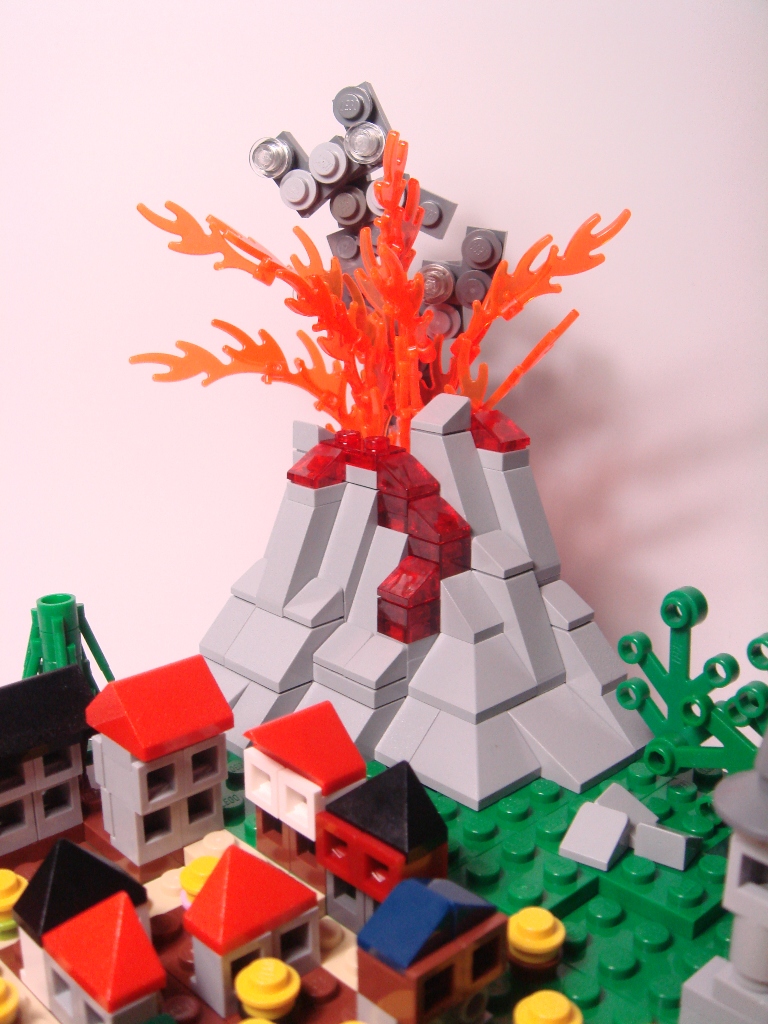 volcano_miniland_7.jpg