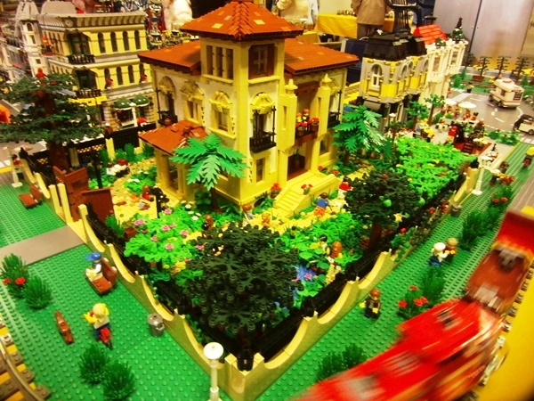 munguia-2013-09.jpg