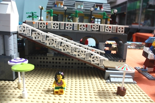 catbrick129.jpg