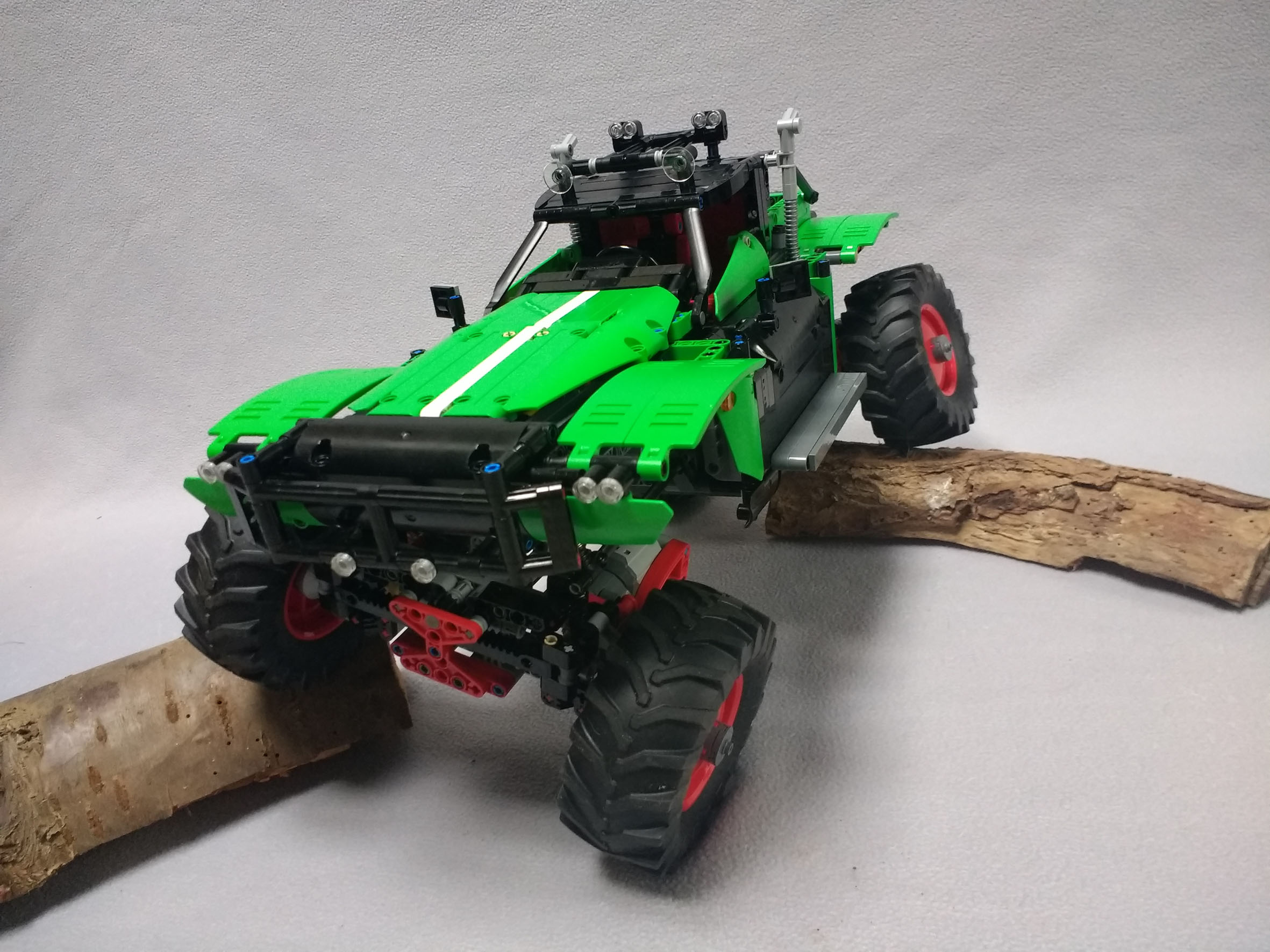 crawler_1.jpg
