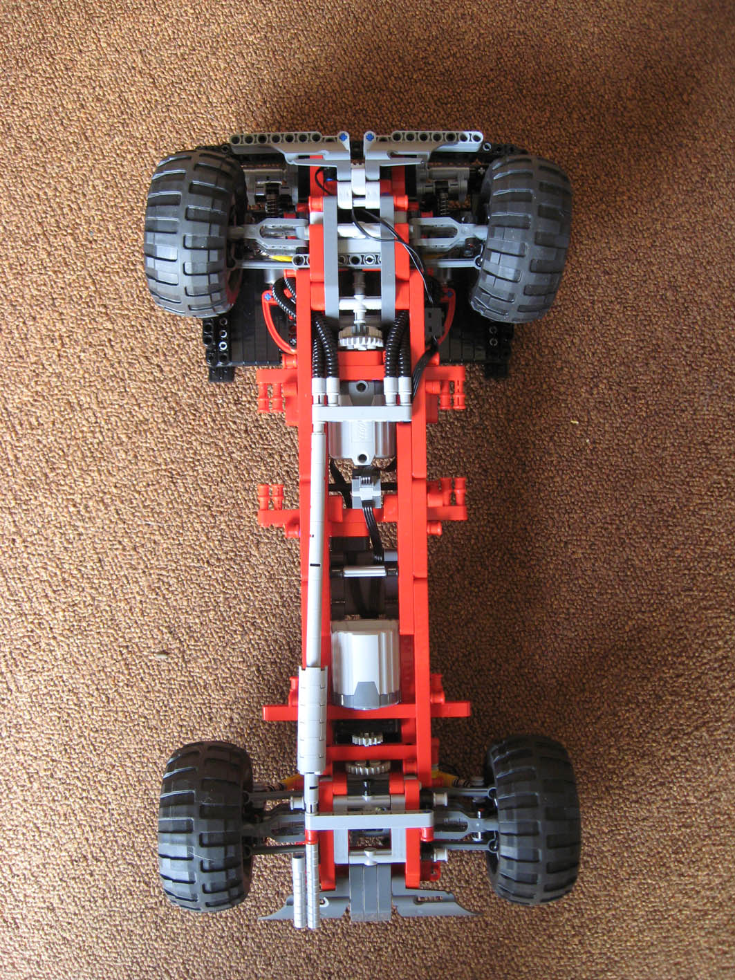 hummer_chassis_bottom.jpg