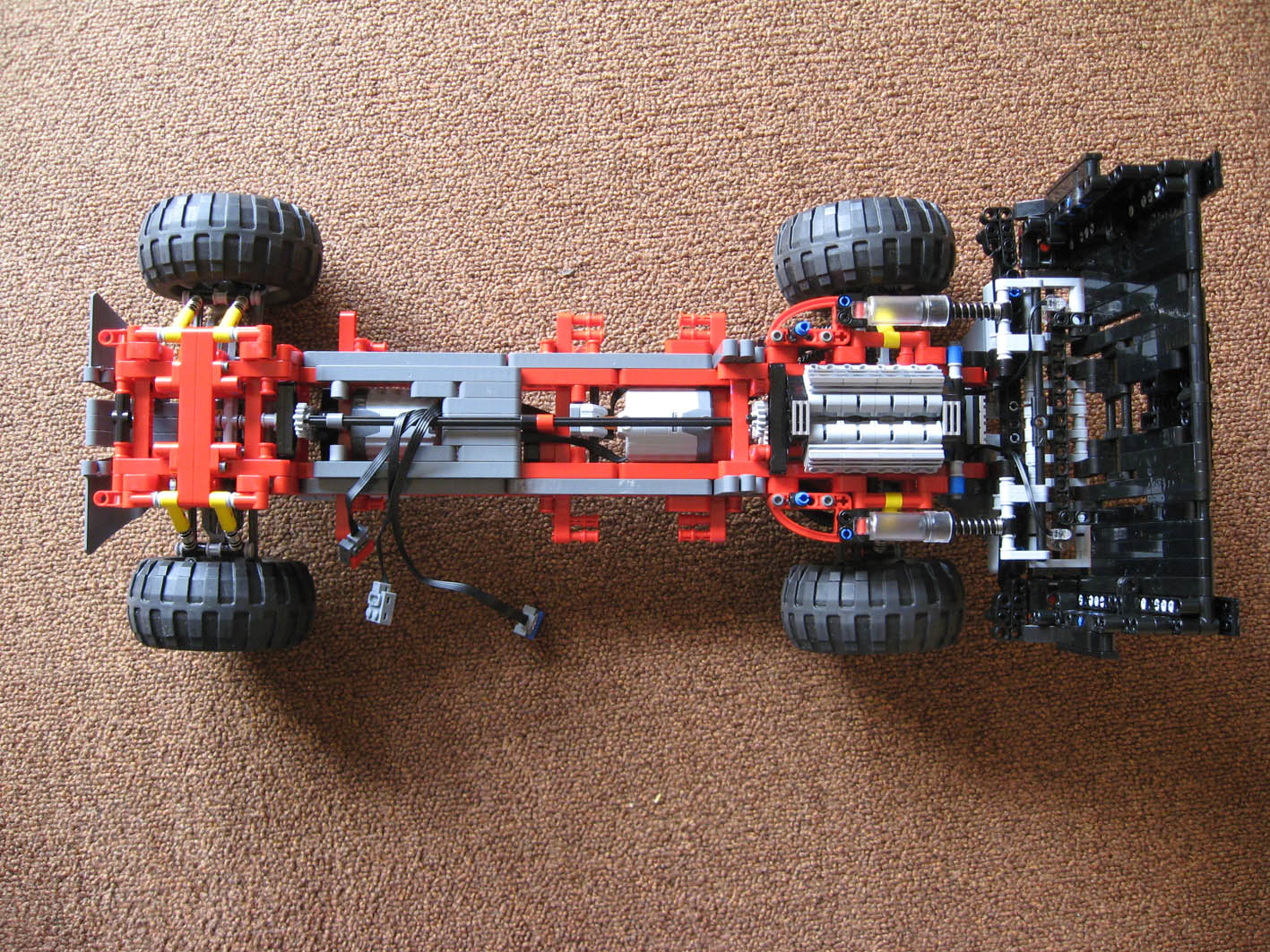 hummer_chassis_top-2.jpg