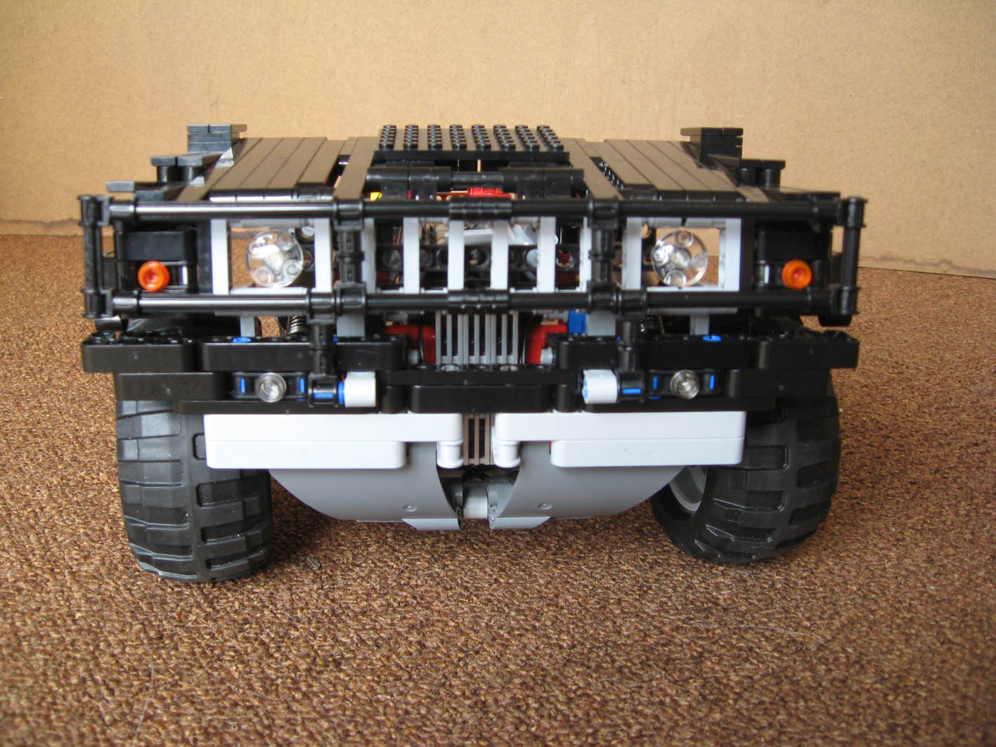 hummer_front_hood.jpg