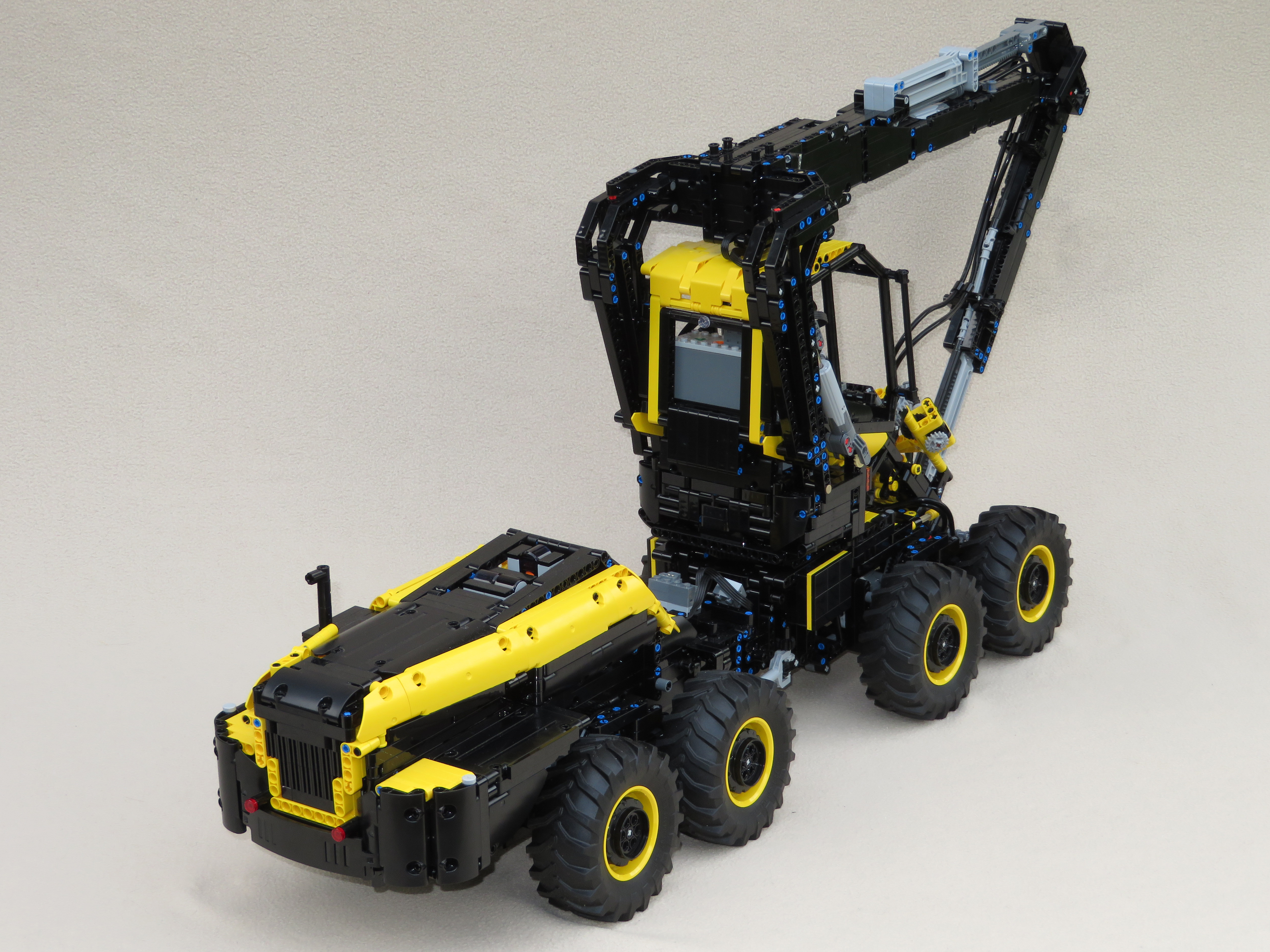 scorpion-2.jpg