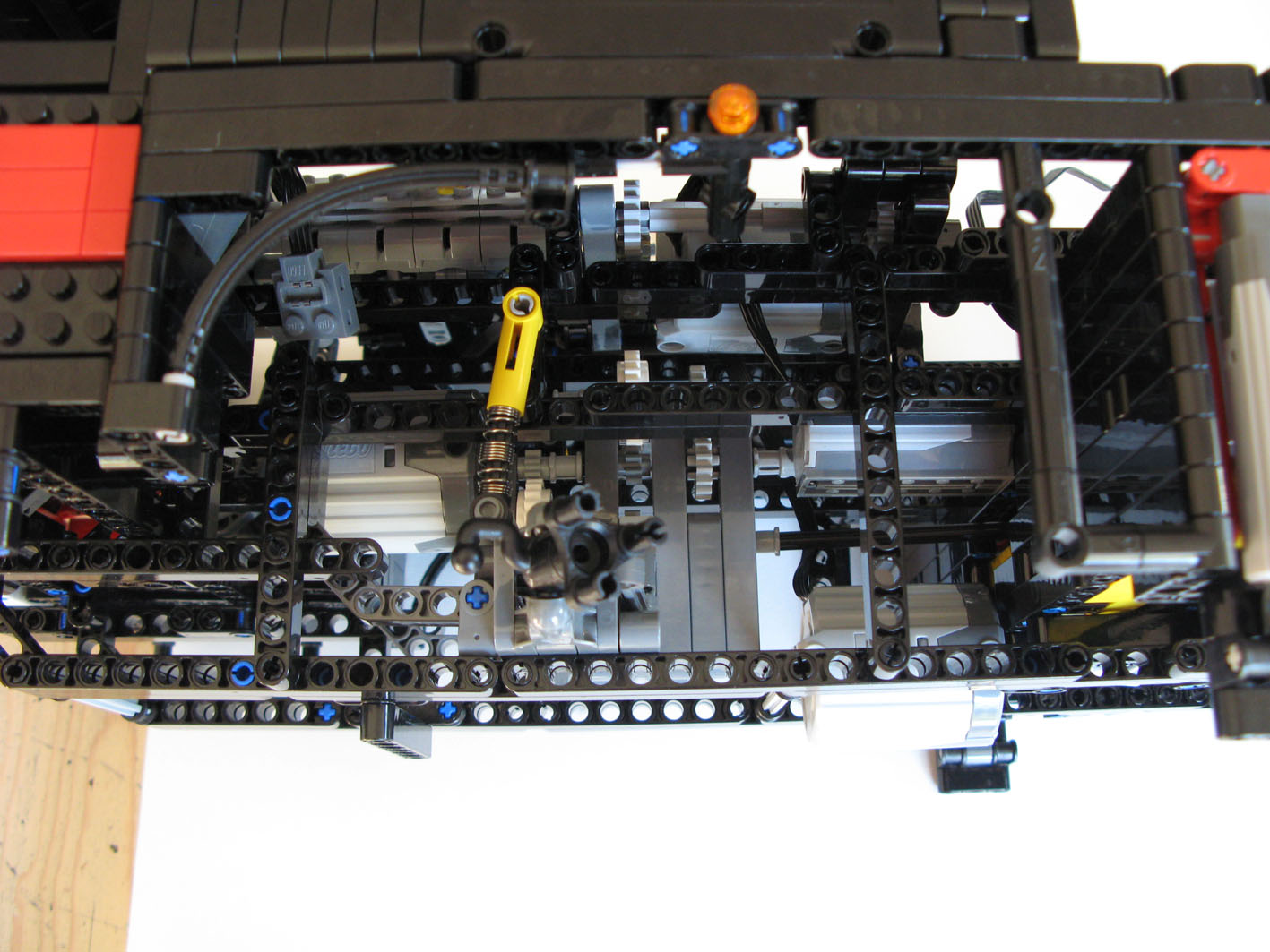 folding-crane-993.jpg