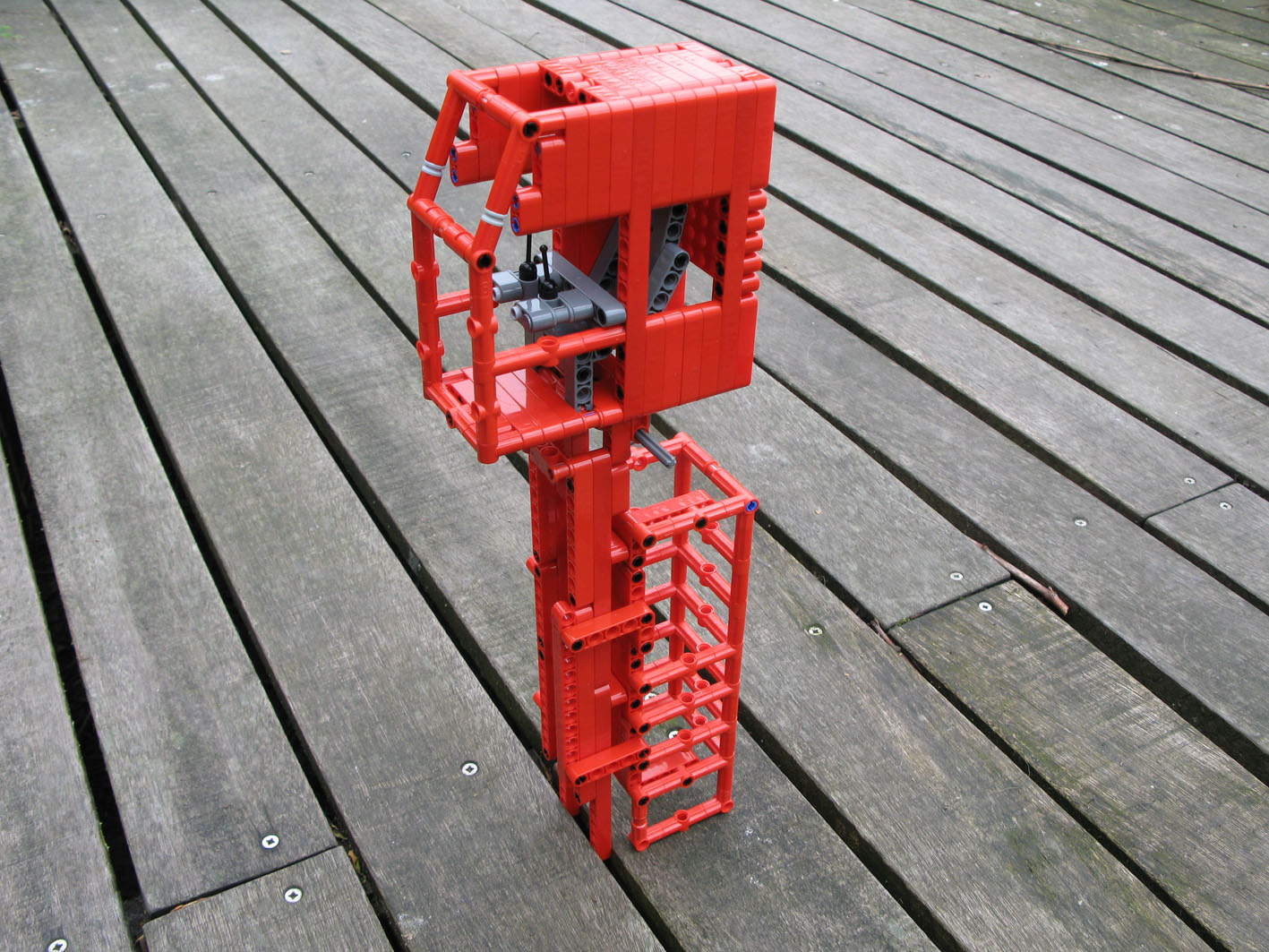 folding-crane-999.jpg