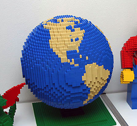 bglobe14.jpg