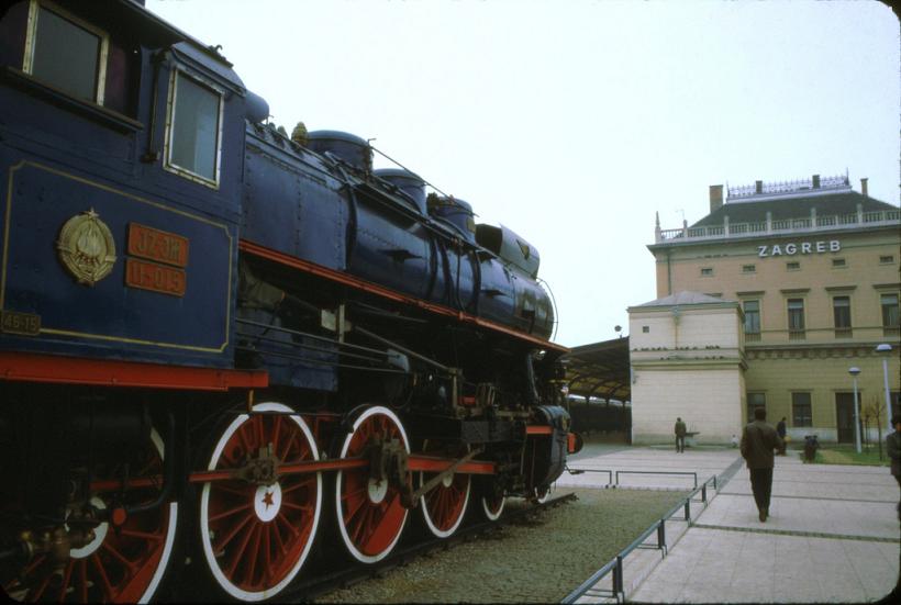 z_11015_orig_b01.jpg