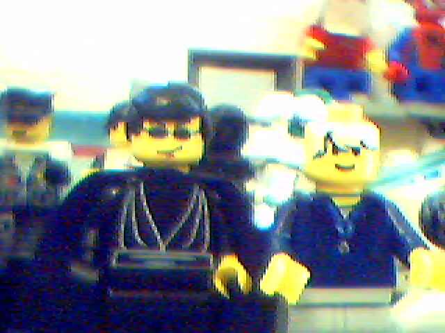comix_guy_and_rs.jpg